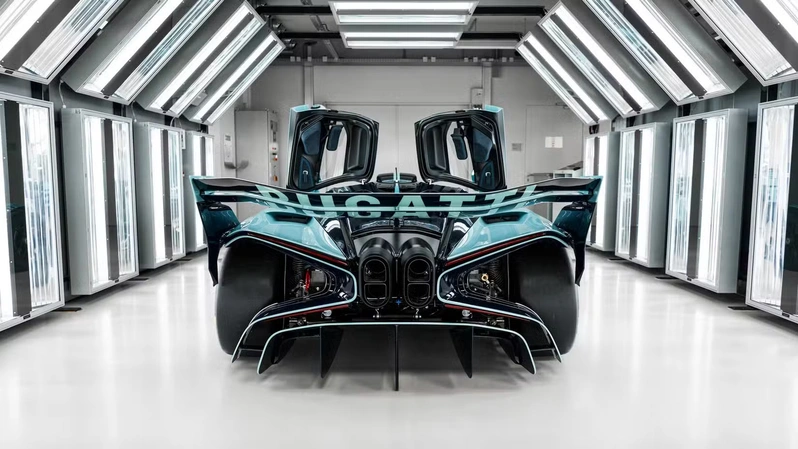 جزئیات آیرودینامیکی و بدنه بوگاتی بولاید