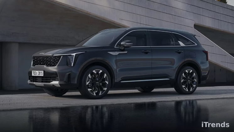 جزئیات به‌روزرسانی ۲۰۲۶ Kia Sorento؛ طراحی مدرن، فرمان EV9 و نسخه هیبریدی متنوع‌تر