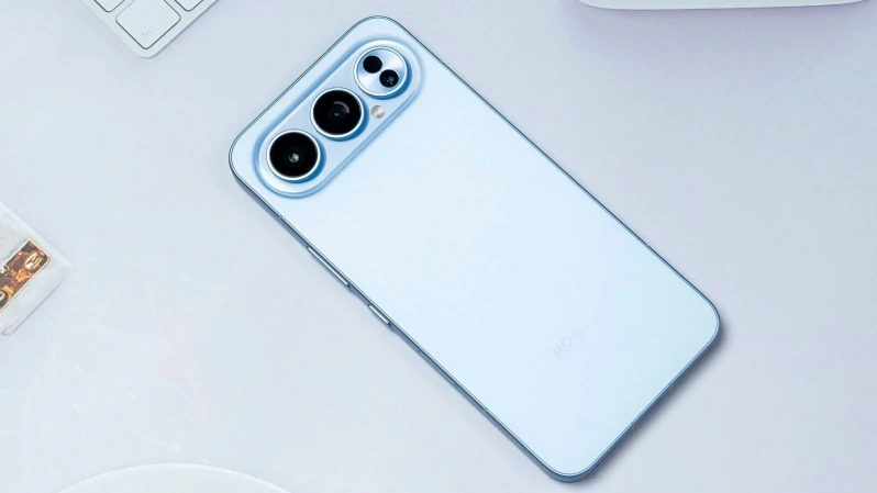 آنر 500 پرو با باتری غول‌پیکر ۸۰۰۰ میلی‌آمپرساعتی معرفی می‌شود