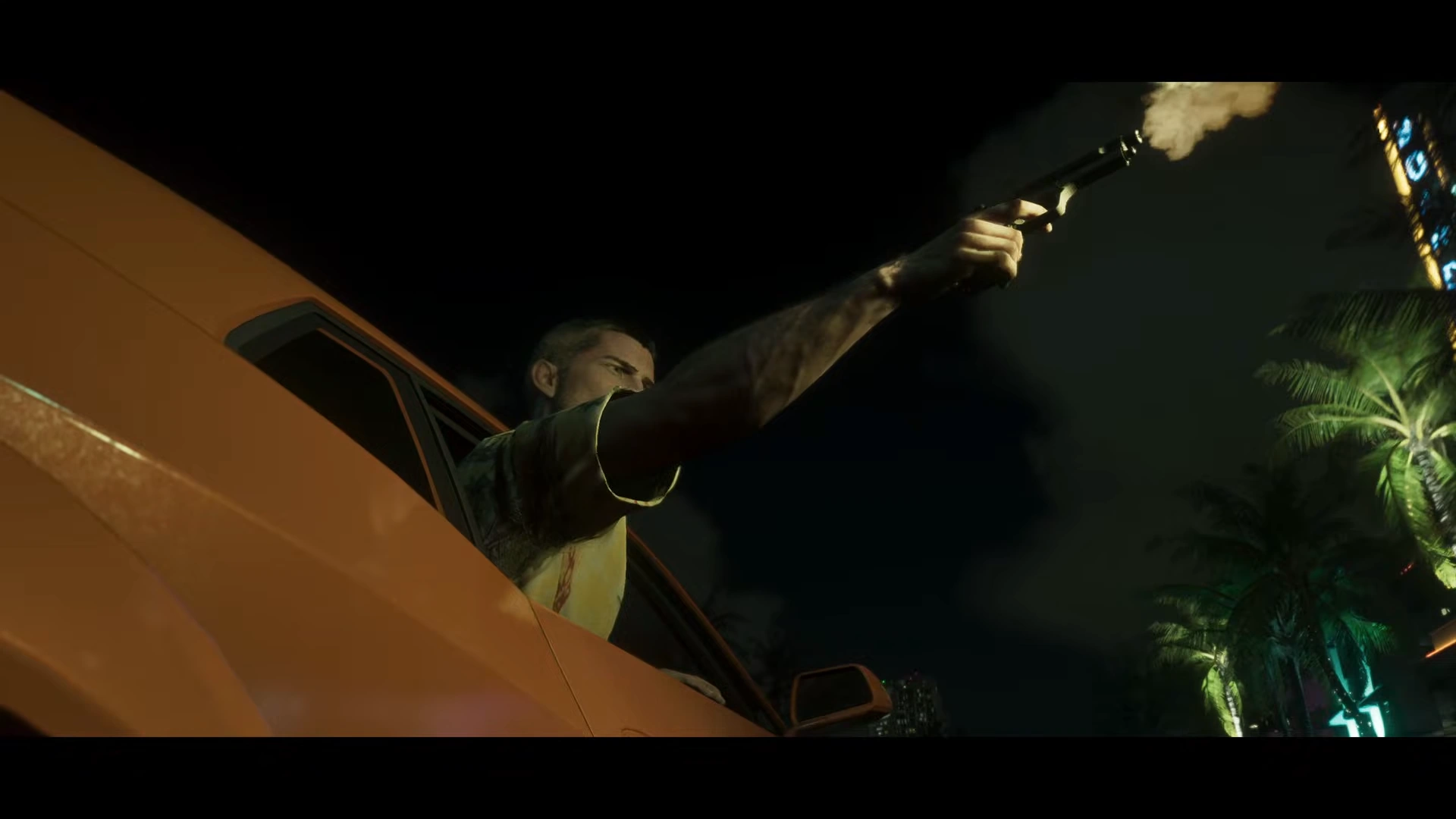 جیسون حین رانندگی در شب، از پنجره خودرو به بیرون شلیک می‌کند — صحنه‌ای پرتنش از تعقیب‌وگریز در تریلر دوم GTA VI