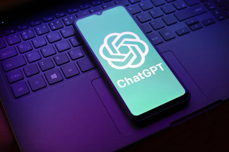 ChatGPT چیست؟ راهنمای کامل و جامع آخرین قابلیت‌ها، آپدیت‌ها و کاربردها در سال ۲۰۲۵