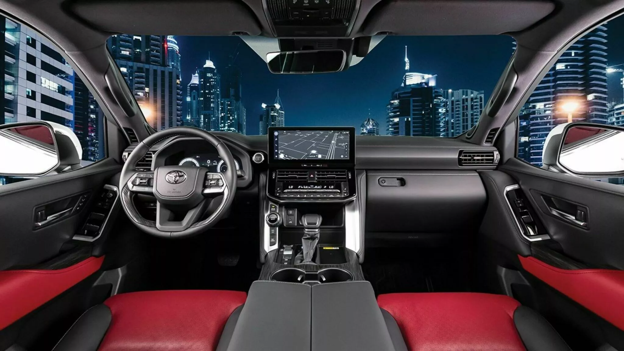 نمای کامل از کابین تویوتا لندکروزر ۳۰۰ هیبرید ۲۰۲۶ با داشبورد دیجیتال، فرمان جدید و نمایشگر لمسی بزرگ